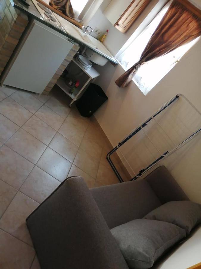 Lisztes Apartman Zamardi Exterior photo